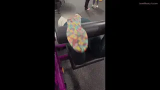 She put those leggings on and ruined my concentration instantly