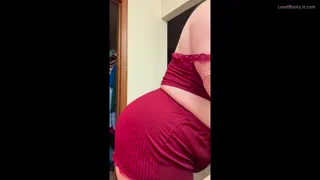 I bet you want all of this 52 yr old, 210 pound farting ass to smother your face & cock right? 😮 💨